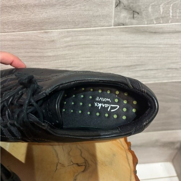 Clarks Wave Black Leather Oxford Lace Up Shoe Sneakers Size 7.5 - like new! - Picture 7 of 9